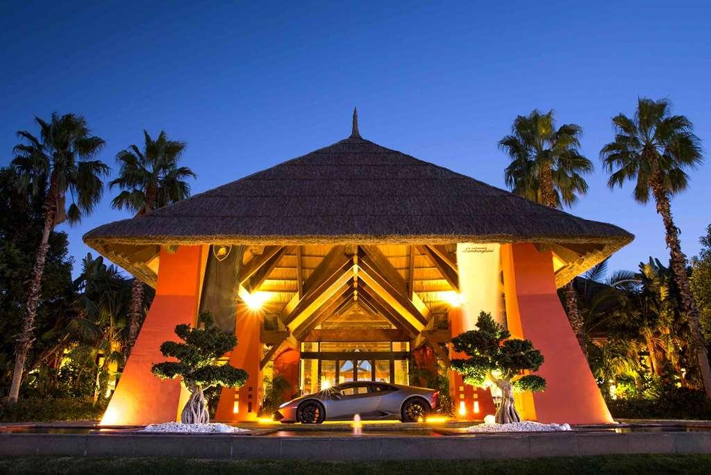 Asia Gardens Hotel & Thai Spa, A Royal Hideaway Hotel Finestrat Exterior photo The entrance of the resort