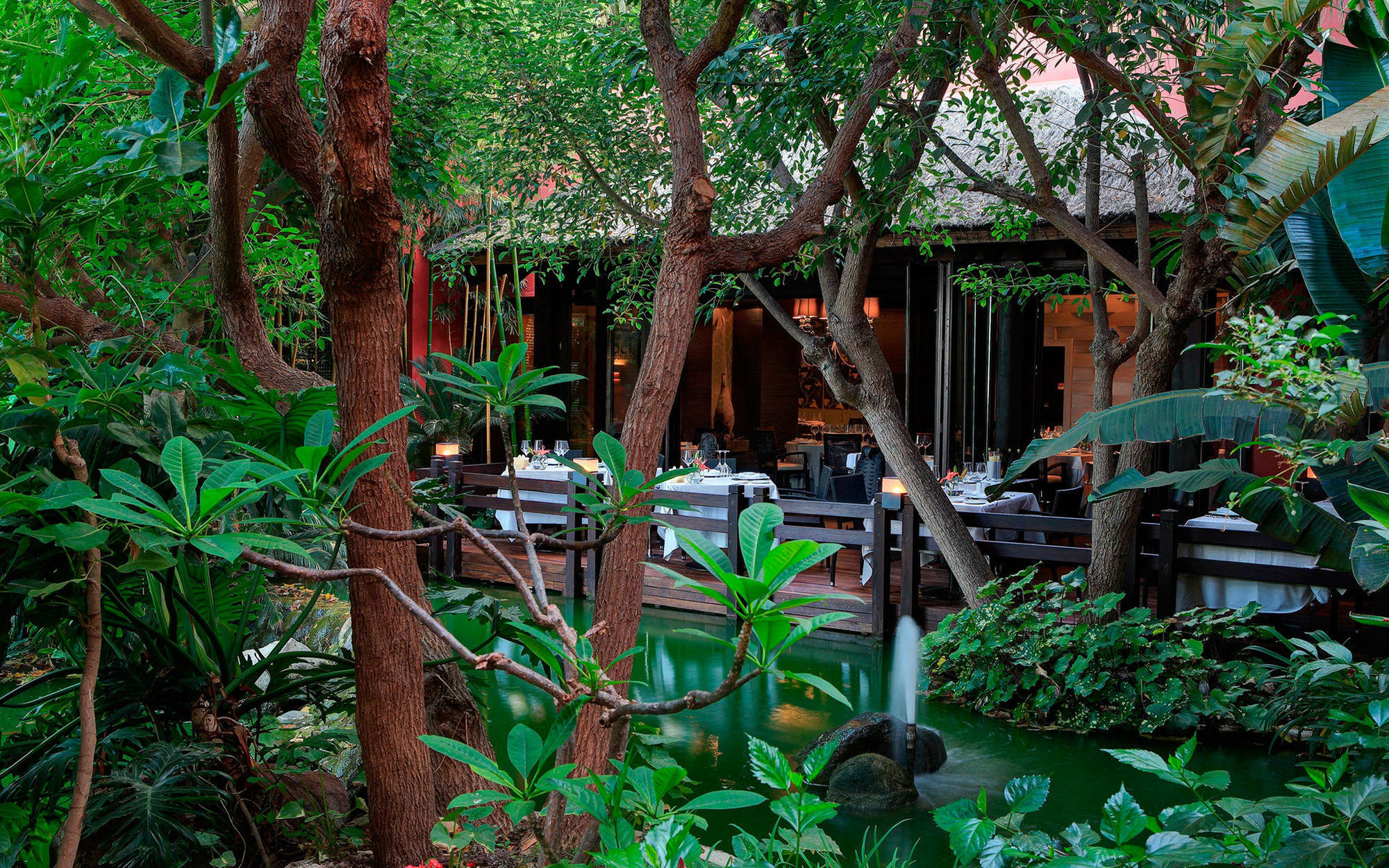 Asia Gardens Hotel & Thai Spa, A Royal Hideaway Hotel Finestrat Restaurant photo The restaurant