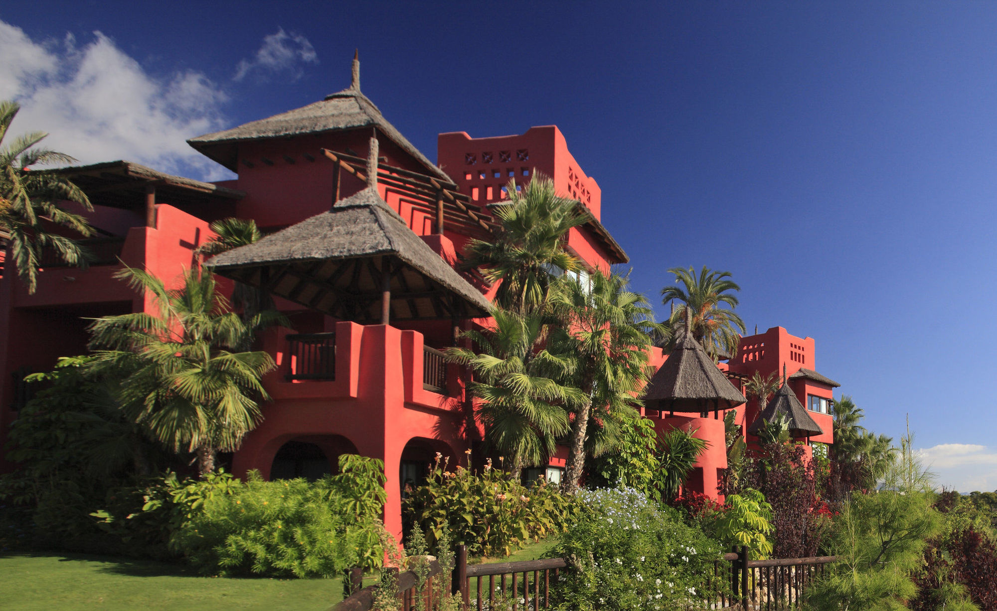 Asia Gardens Hotel & Thai Spa, A Royal Hideaway Hotel Finestrat Exterior photo The Royal Mirage Hotel