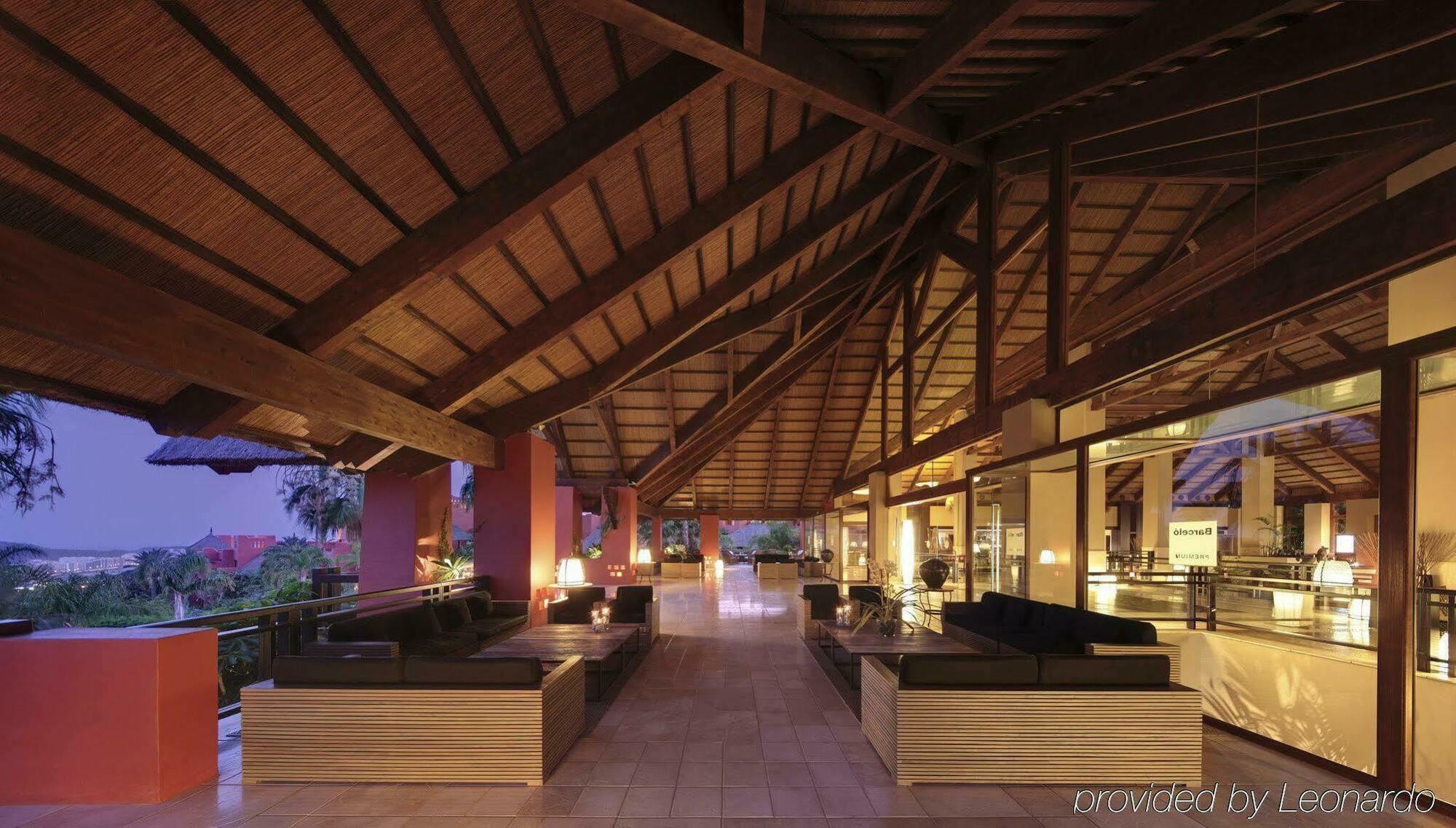 Asia Gardens Hotel & Thai Spa, A Royal Hideaway Hotel Finestrat Interior photo The lobby of the resort