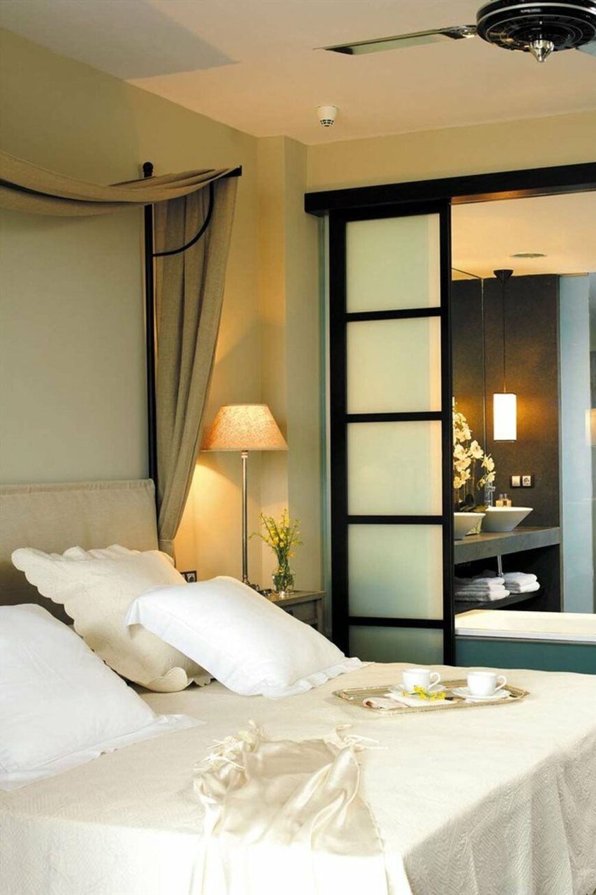 Asia Gardens Hotel & Thai Spa, A Royal Hideaway Hotel Finestrat Exterior photo A room at the Mandarin Oriental, Munich